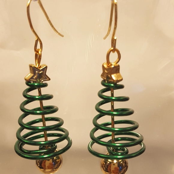 2/25$ Christmas Drop Earrings Tree Earrings - Picture 3 of 5